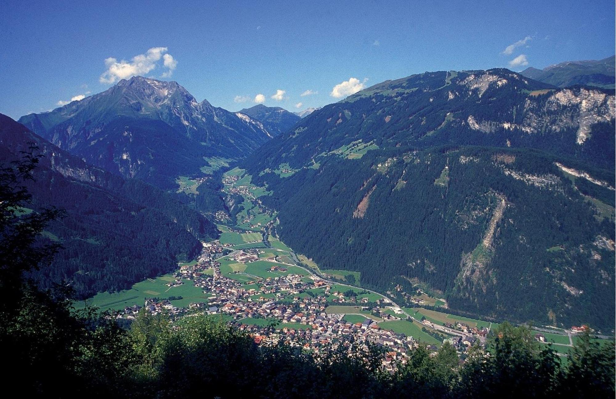 Landhaus zum Griena Mayrhofen Exterior foto