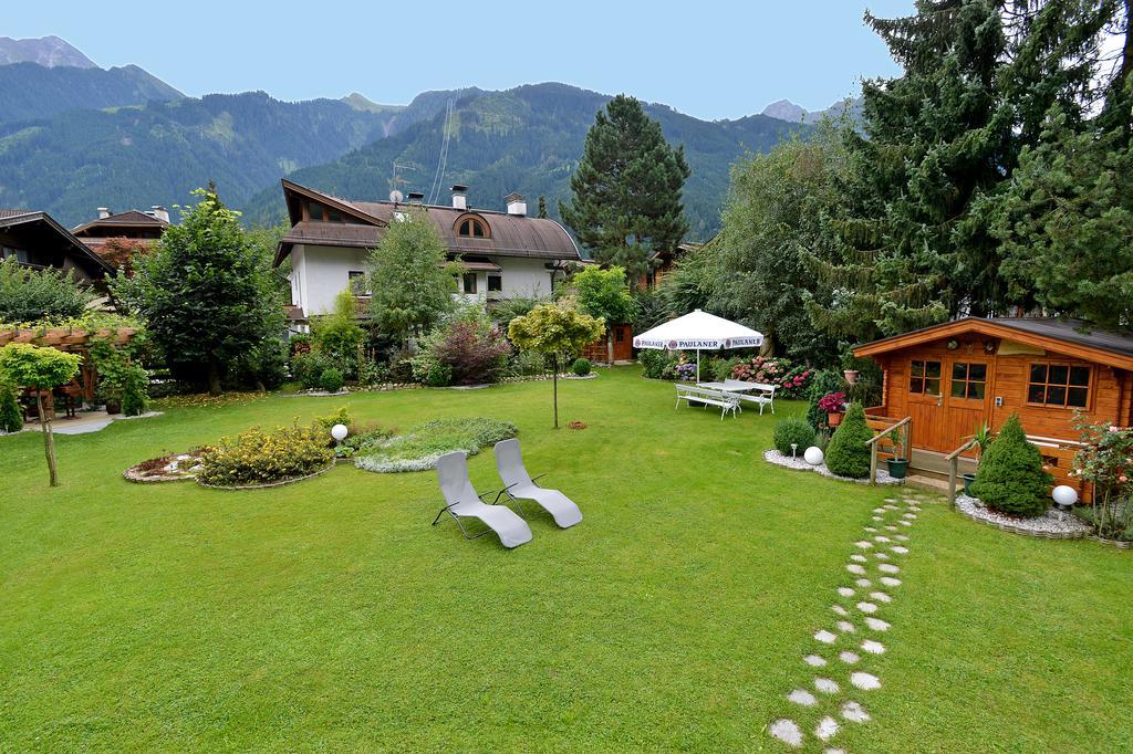 Landhaus zum Griena Mayrhofen Exterior foto