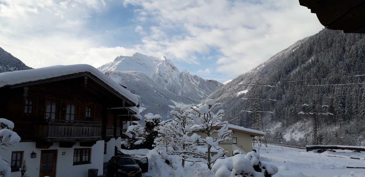 Landhaus zum Griena Mayrhofen Exterior foto